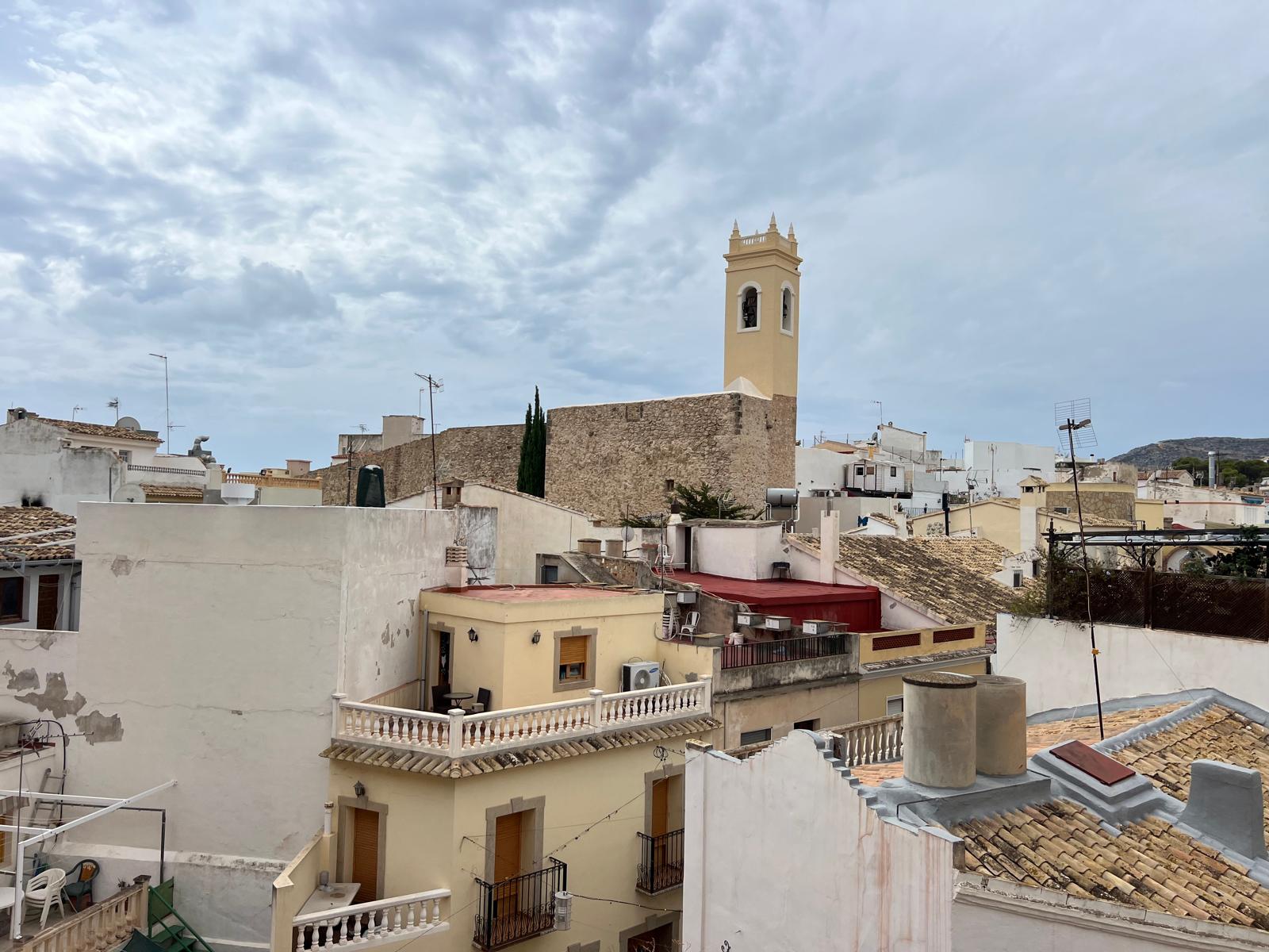 Appartement de 3 chambres et 1 salle de bains à Calpe, avec une bonne communication avec toute la infrastructure. 